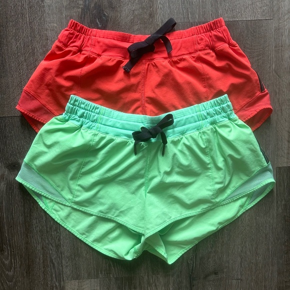 Lululemon Hotty Hot Shorts Lot of 2! Alarming & Pistachio Sz 6!!